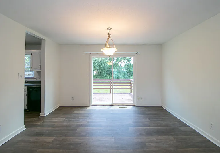613 Joshua Dr — Photo 6