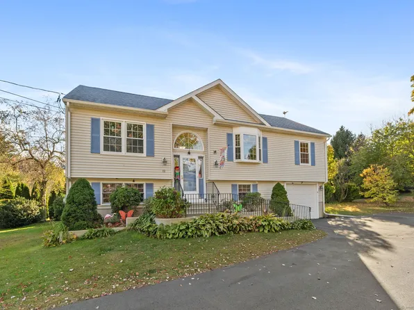 12 Sherwood Drive, North Haven, CT 06473