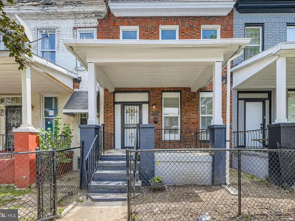 2621 Robb St, Baltimore, MD 21218