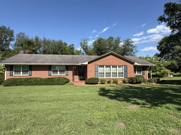 500 N Russell St, Portland, TN 37148