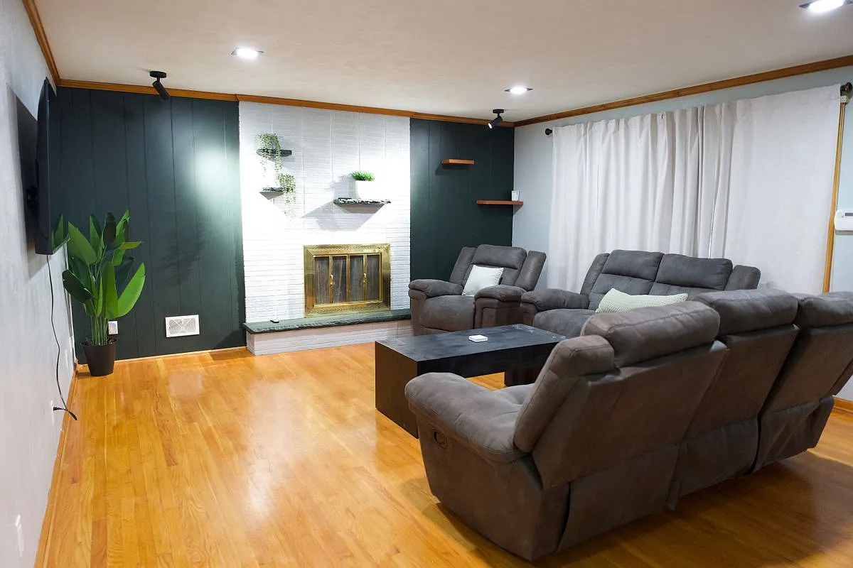 3 bed, 2.0 bath, 1288 sqft, $2,200 — Photo 4