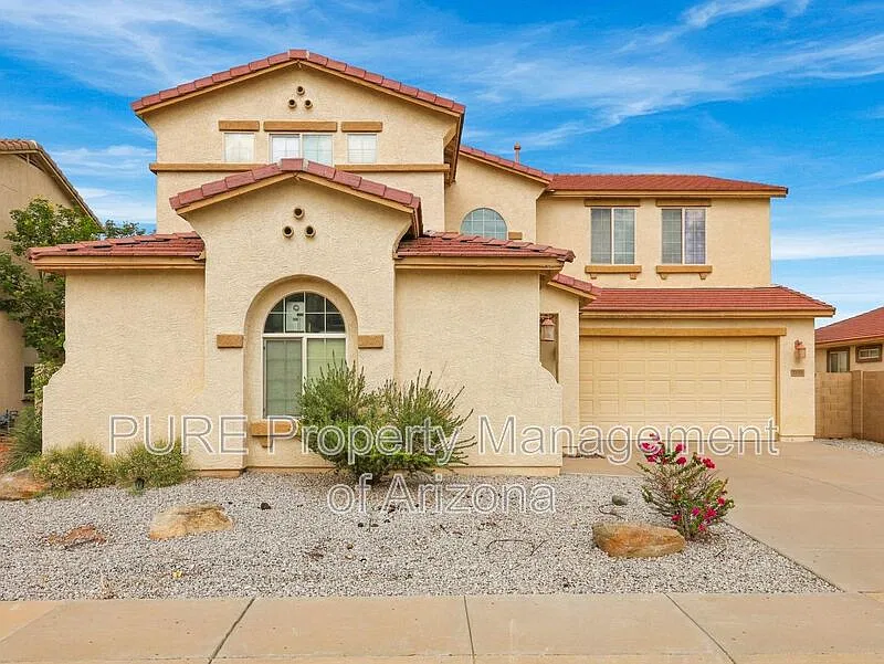 5 bed, 3.0 bath, 3553 sqft, $2,550 — Photo 1