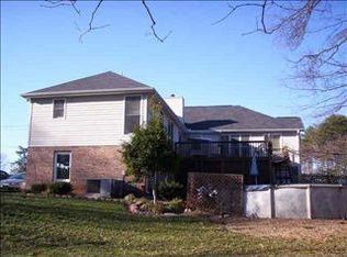 609 Reid School Rd, Taylors, SC 29687