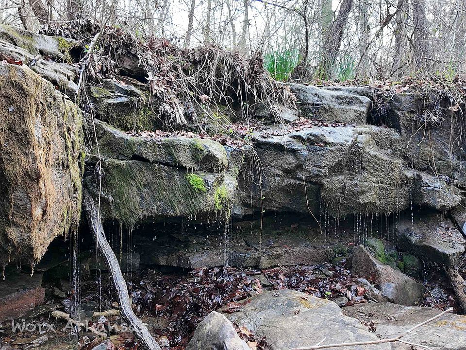 1st image of 1872 Little Red River Rd