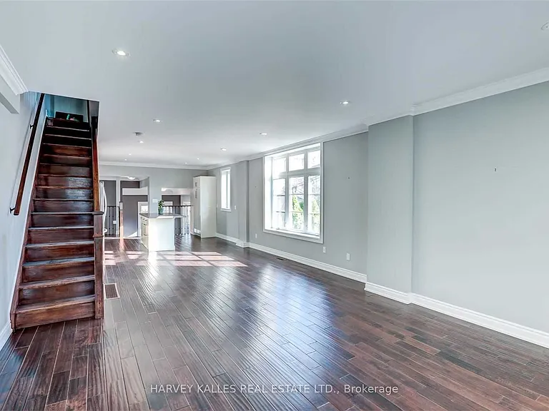 58 Sandford Ave — Photo 3