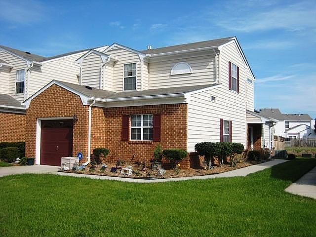 1st image of 305 Chadwick Ct