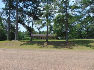 1152 Timberlane Rd, Wesson, MS 39191