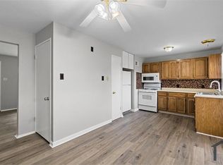 9111 Ellison Dr, Saint Louis, MO 63136