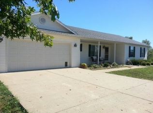 9811 Lakeview Rd, Eugene, MO 65032