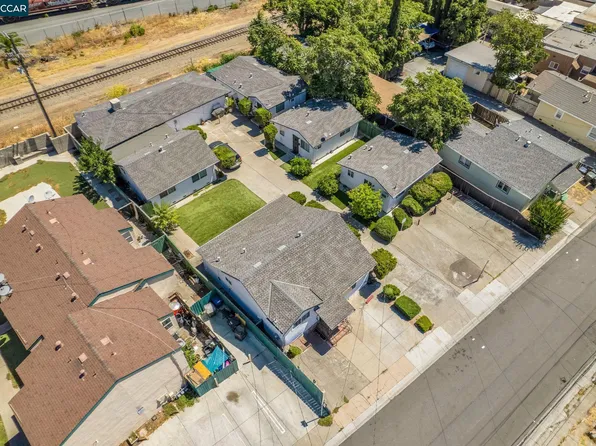 173 E 15th St, Pittsburg, CA 94565