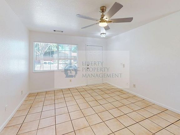 3rd image of 2020 Peggy Ln