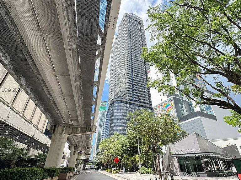 1000 Brickell Plz #2603 — Photo 30