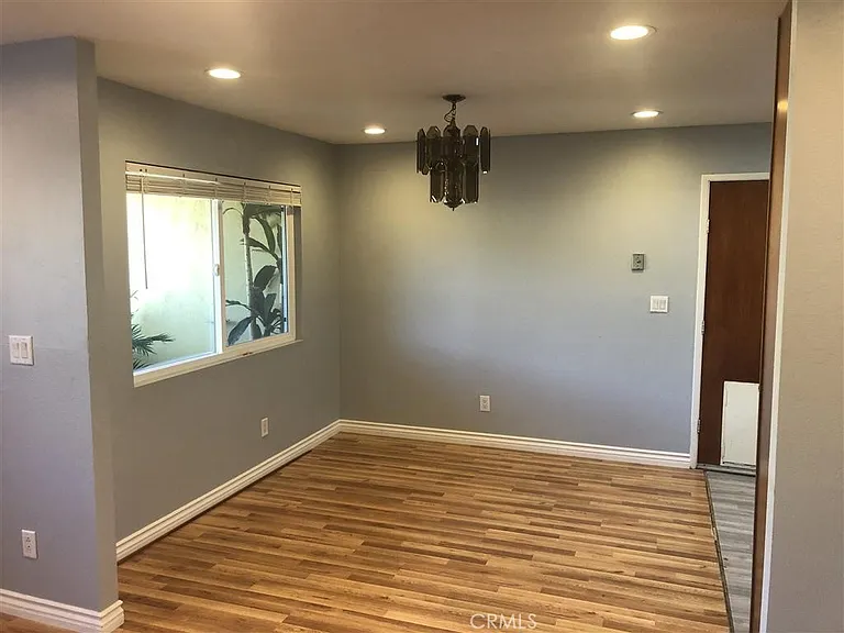1914 Altamont Ct — Photo 12
