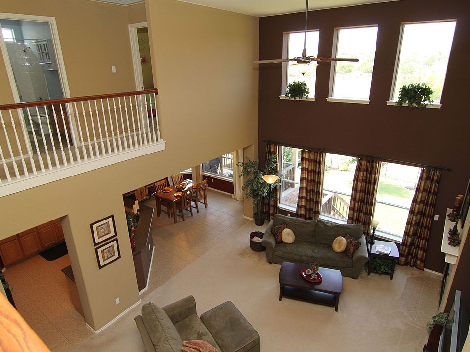 1st image of 401 Water Oak Dr