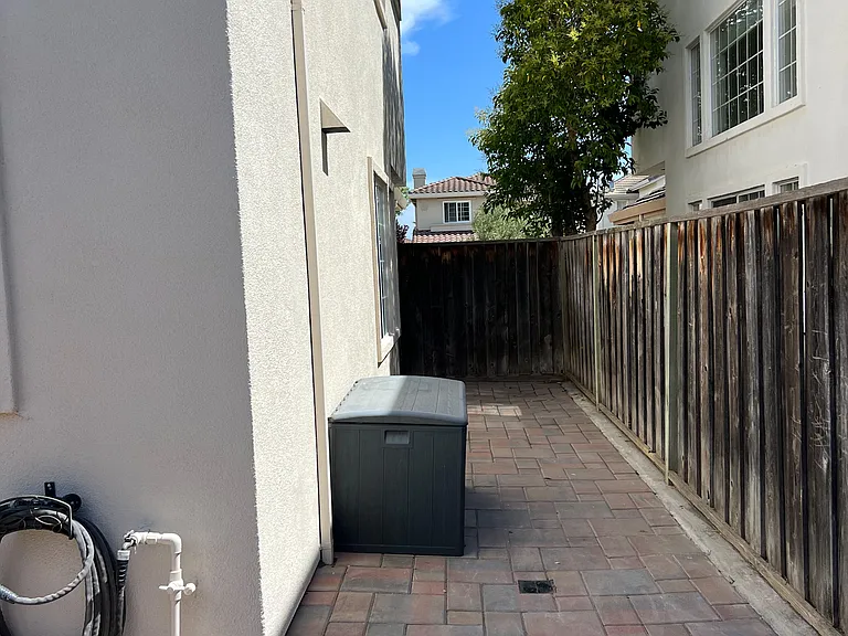 18106 Stonehaven Dr — Photo 33