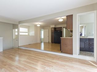 17492 Woodside St, Livonia, MI 48152