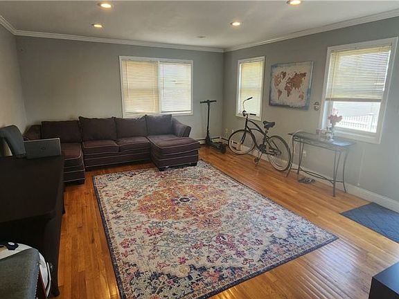 4th image of 310 Roosevelt Blvd Floor 1