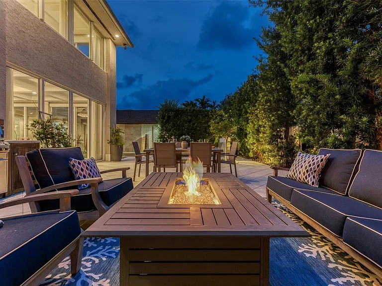 524 Poinciana Dr — Photo 13