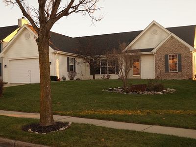 1215 Kestrel Ct, Waukesha, WI, 53189