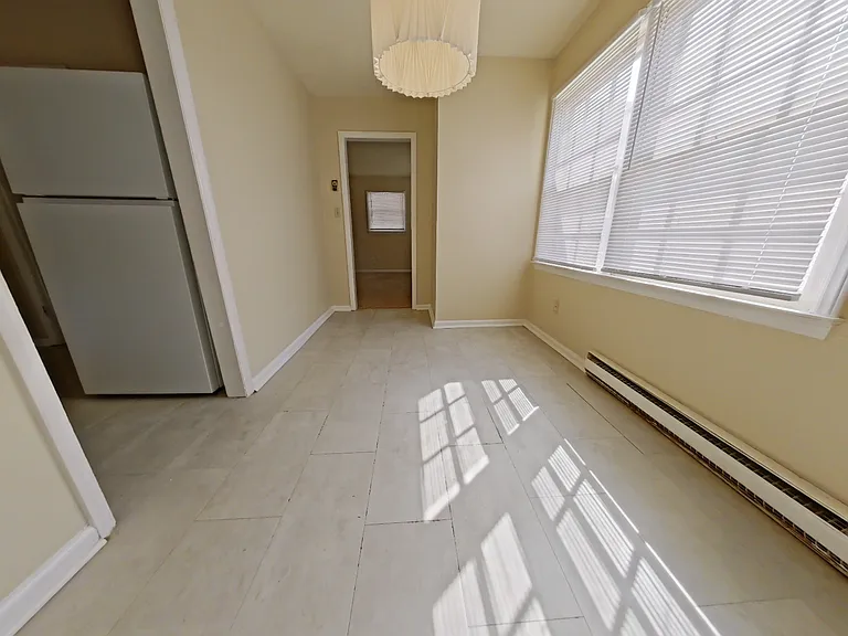 1105 Meadowbrook Blvd — Photo 3