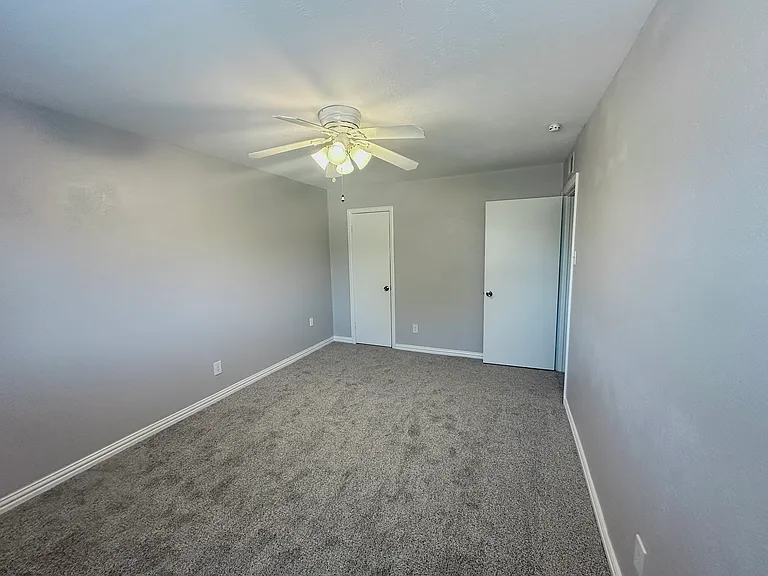4304 Jenny Ln — Photo 19