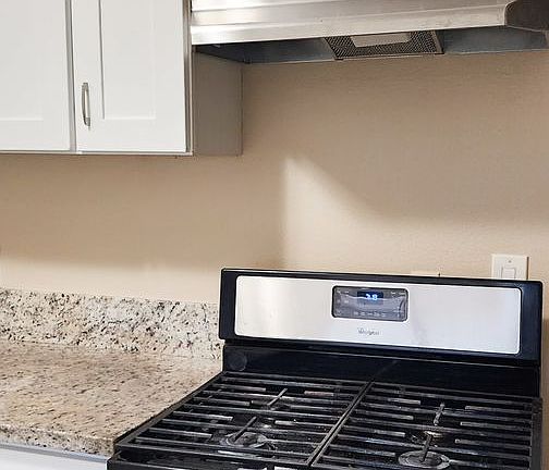 3rd image of 6460 Crescent Ave APT 8