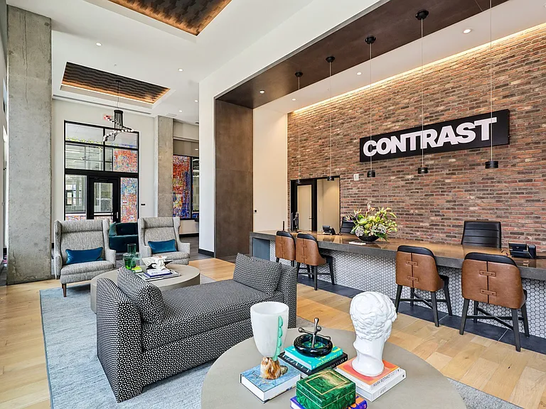 Contrast OTR — Photo 68