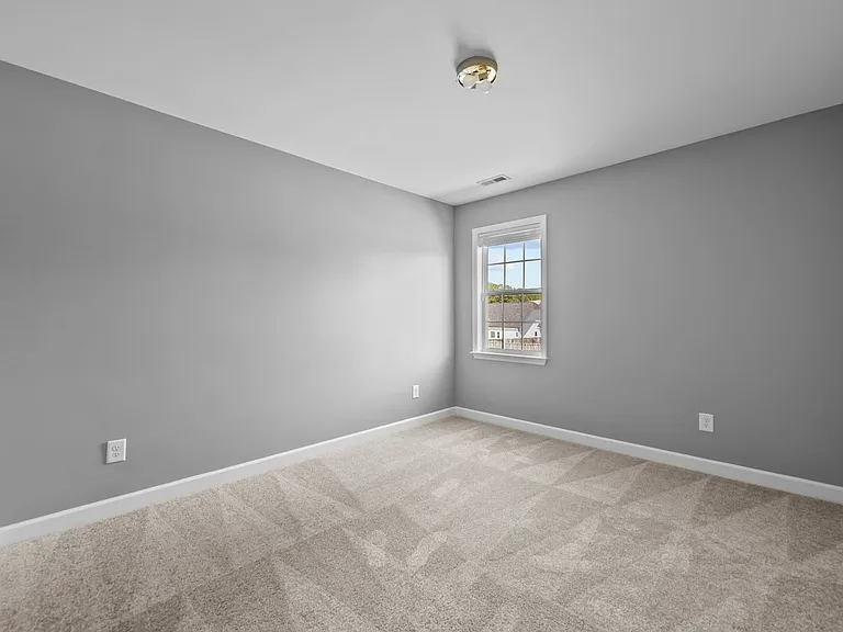 210 Wedgefield Cir — Photo 20