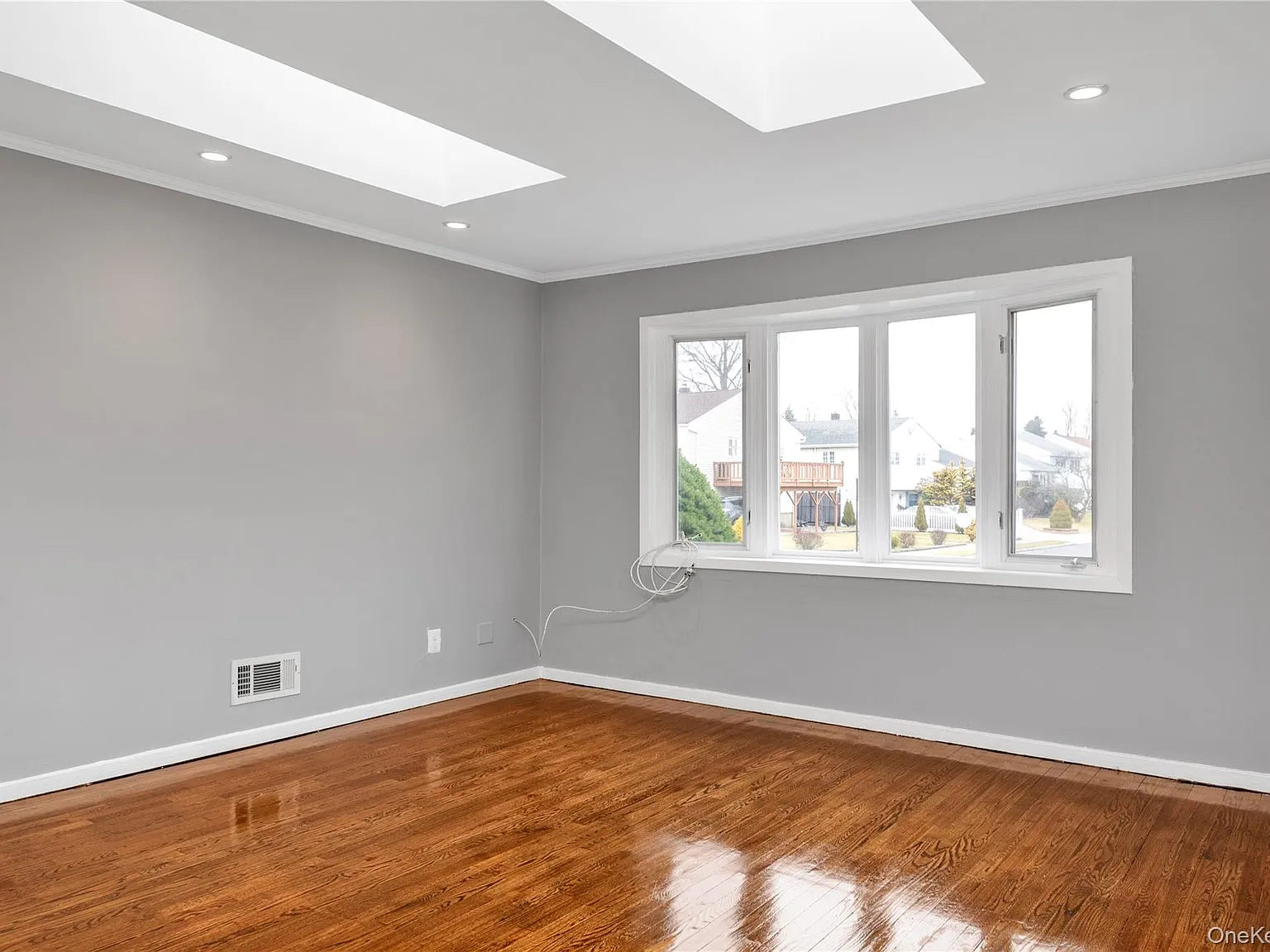 3 bed, 2.5 bath, 1546 sqft, $4,900 — Photo 2