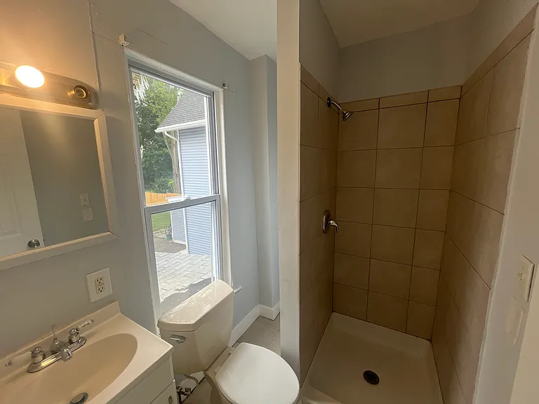 147 Winchester Ave — Photo 14