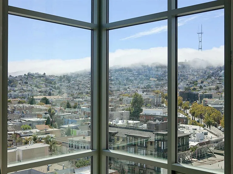 38 Dolores — Photo 13