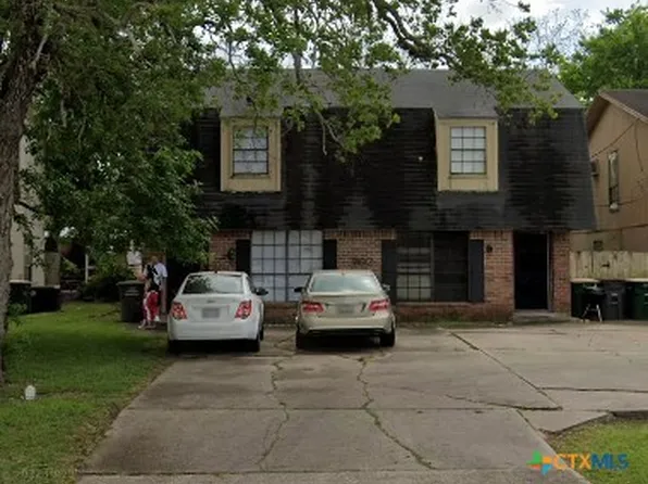 803 E Hiller St #A & B, Victoria, TX 77901