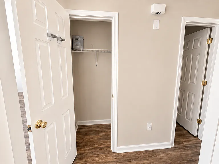 4405 Singing Oak Ct — Photo 8