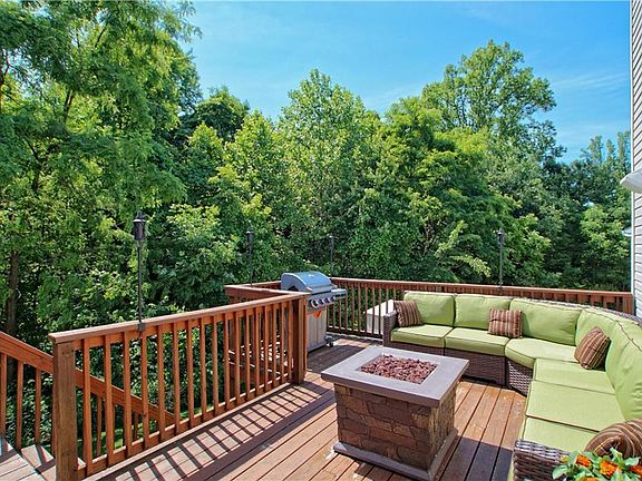 4th image of 1140 Creekledge Ct