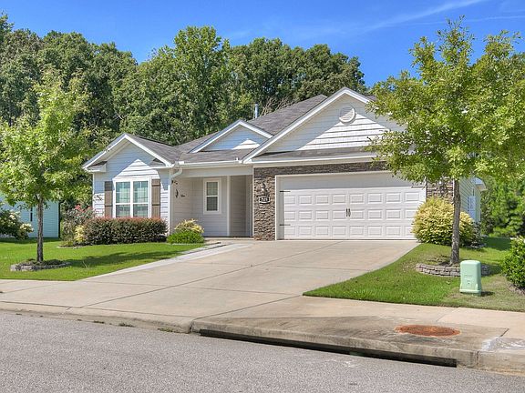 3rd image of 705 Perth Ct
