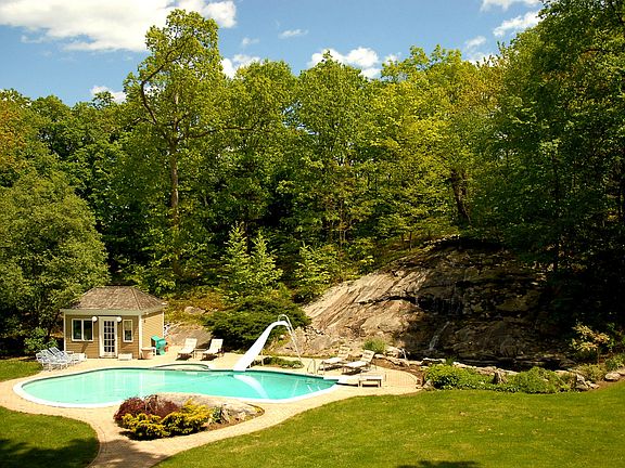 2nd image of 37 Birch Dr
