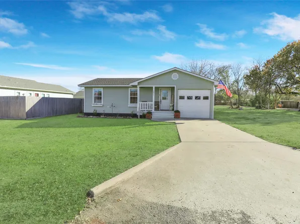 271 E Houston St, Van Alstyne, TX 75495