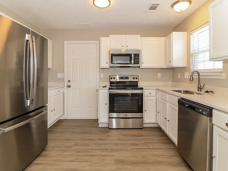 4382 Raptor Pl — Photo 9