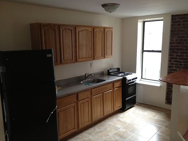 1st image of 585 E 21st St APT 4K
