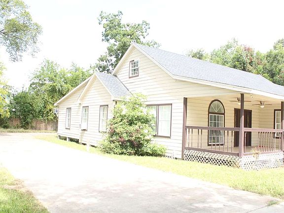 2nd image of 3455 Elder St