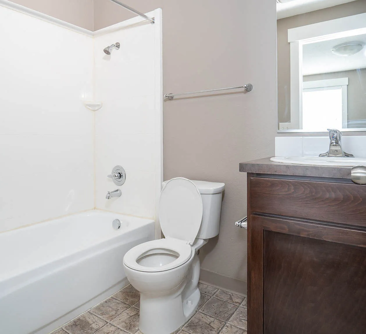 Railhead Apartments — Photo 3