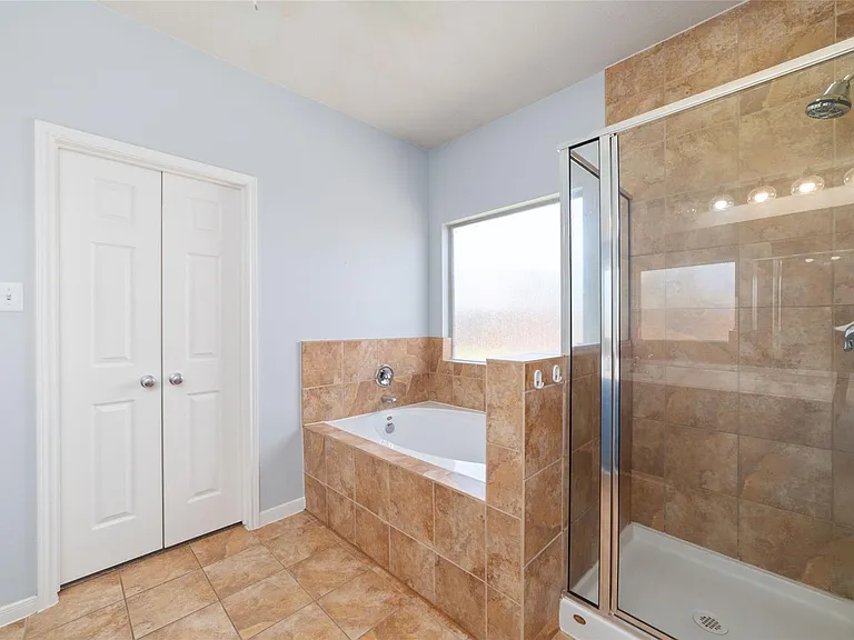 8914 Parlin Ridge Dr — Photo 20