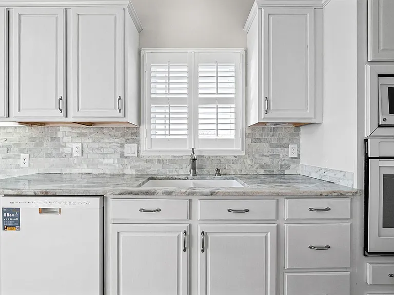 650 Appomattox Ct — Photo 12