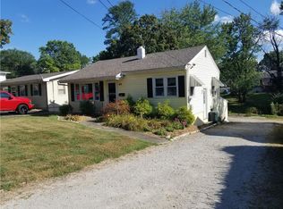 69 Oakridge Ct, Decatur, IL 62521