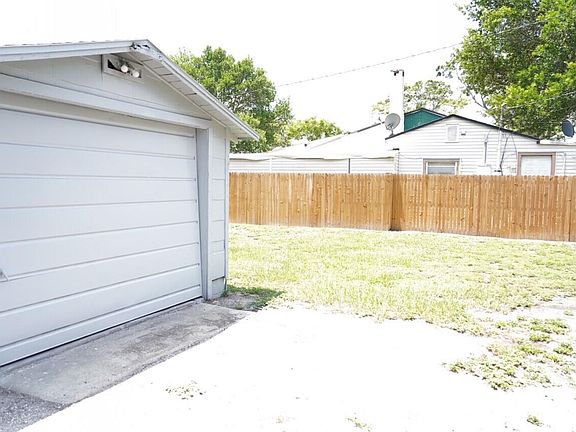 4th image of 3327 57 Avenue N