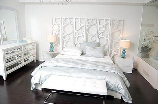 4th image of 3737 Collins Ave #1003