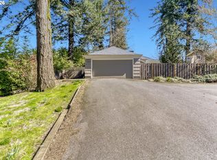 5008 SW Taylors Ferry Rd, Portland, OR 97219