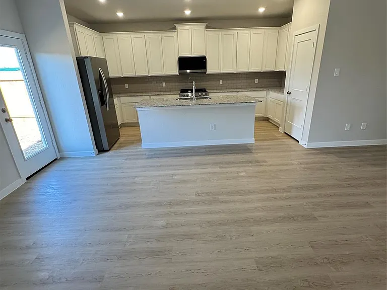 2978 Park Hill Ln — Photo 4