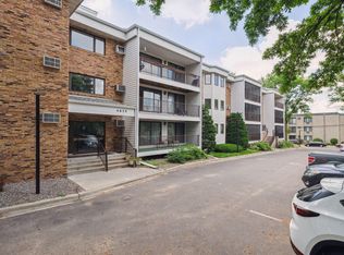 4625 Minnetonka Blvd APT 305, Saint Louis Park, MN 55416