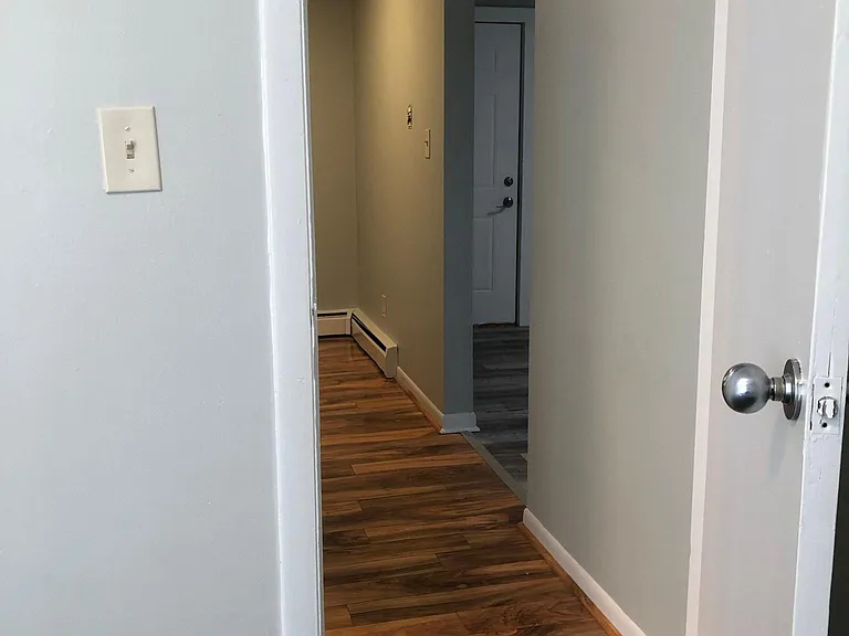 905 Main St #2 — Photo 5